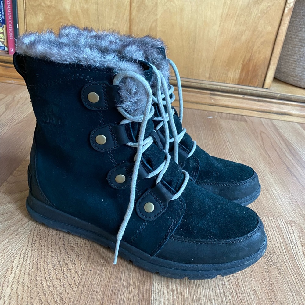 Sorel Explorer Joan Boots Women’s Size 8.5